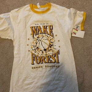 Girl Tribe Wake Forest t-shirt size medium NWT